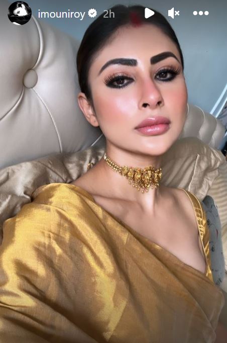 Mouni Roy 